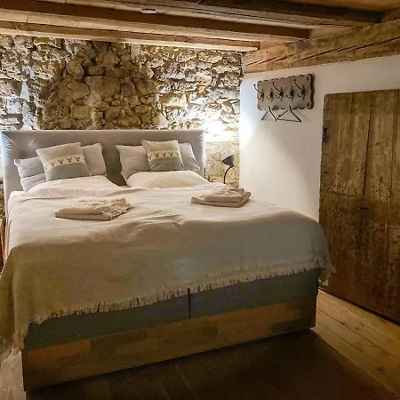 Pearls - Stilvolle Wohnung Zwischen Dem Schwarzwald & Der Schweiz Stuhlingen Exterior foto